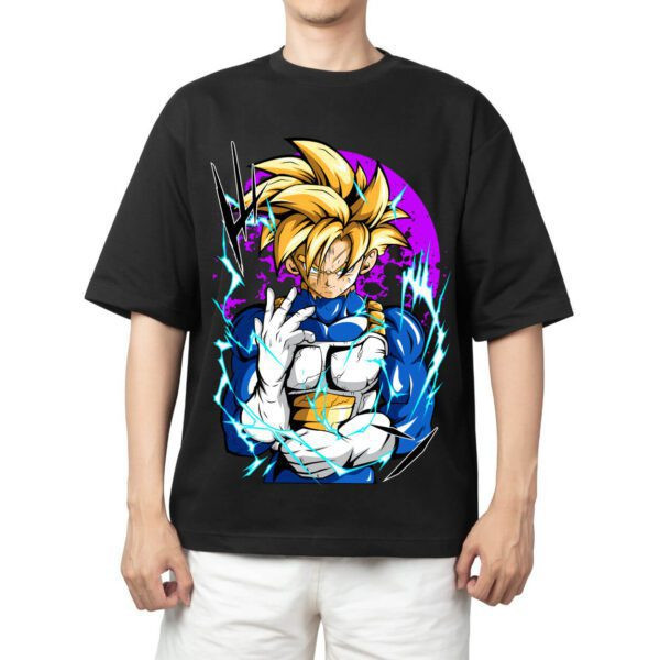 Camiseta Masculina Feminina Oversized Estampa Trunks Super Saiyajin Traje Espacial Raios Azuis Fundo Roxo Dragon Ball