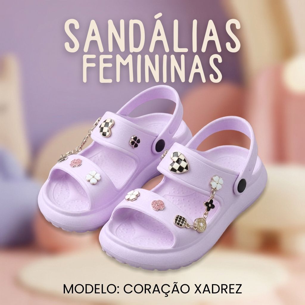 Sandália Feminina Lilás com Pingentes – Modelo Coração Xadrez | Leve, Confortável e Antiderrapante