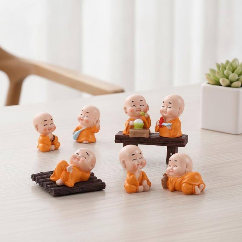 Rightrous Criativo Pintado À Mão Resina Monge Ornamentos Mini Tamanho Multi Estilos Para Terrário Jardim Desktop Escritó