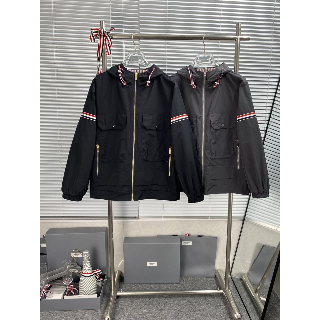 JGAH New arrival: unisex waterproof windbreaker with double-sleeve webbing and zipper hood