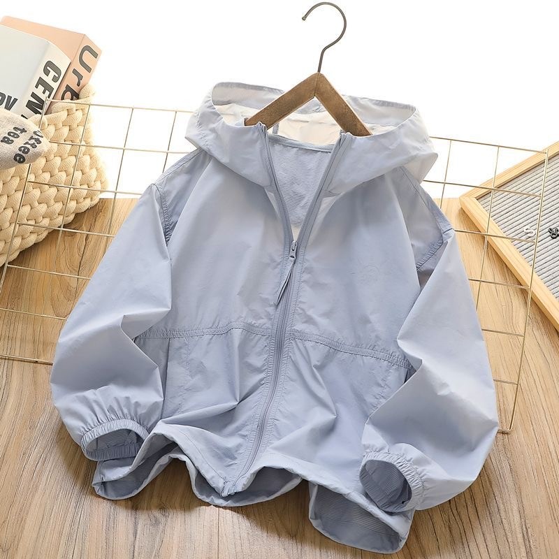 Roupas infantis meninos roupas de verão protetor solar jaqueta 2026 novo estilo verão grandes crianças estilo fino prote
