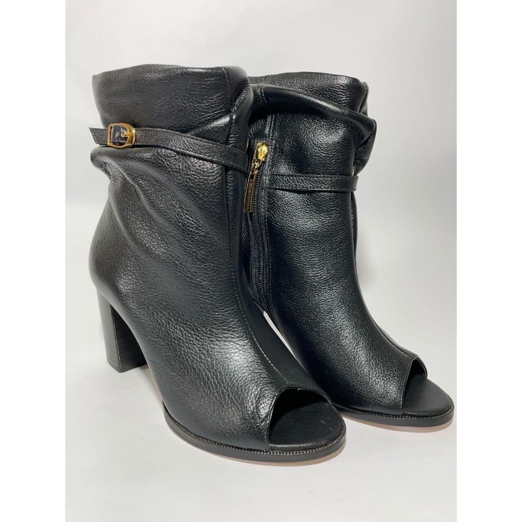 Ankle boot preto em couro Paraonda -109903
