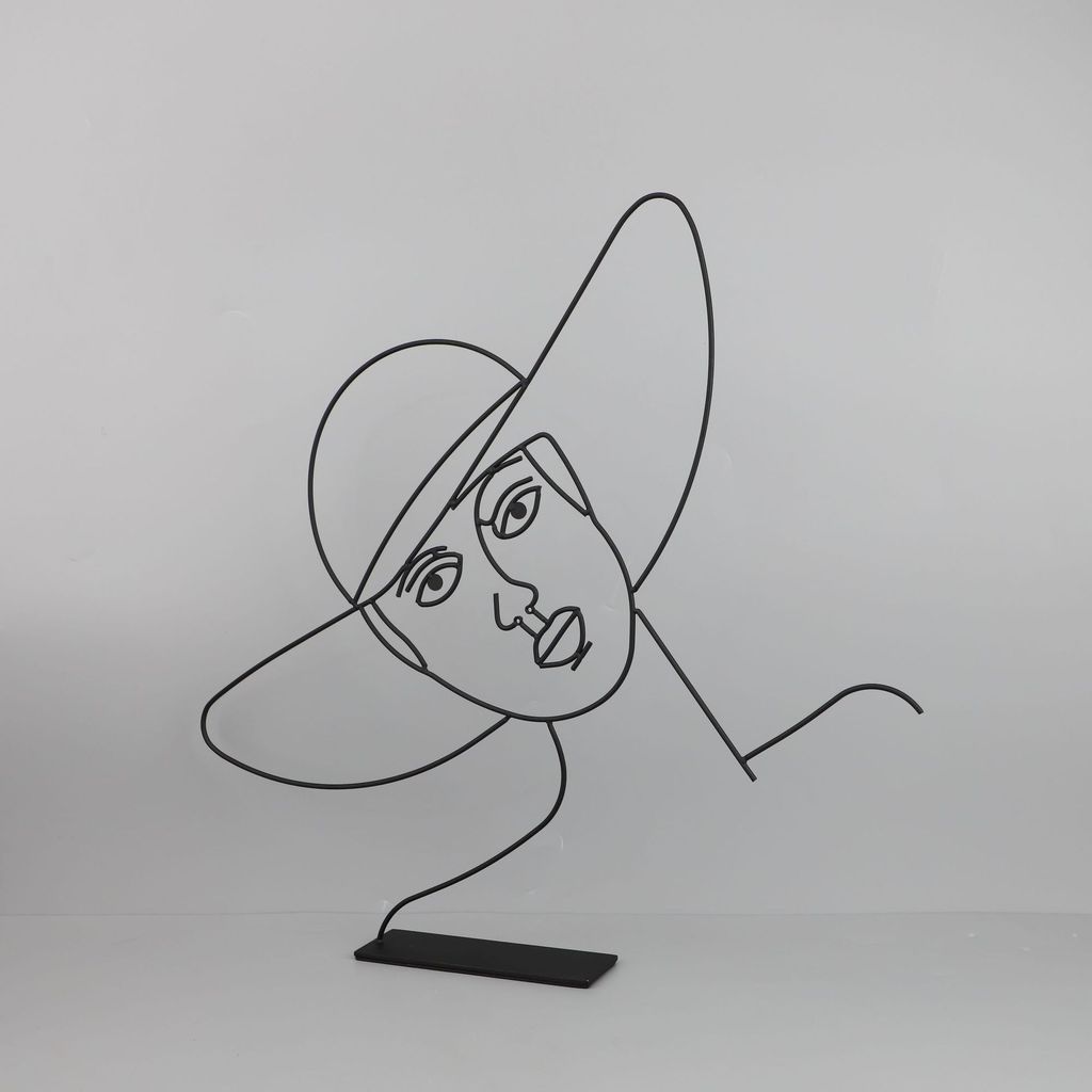 3LKF Nordic-style creative metal iron art modern girl model home living room wine cabinet study room decorative ornament