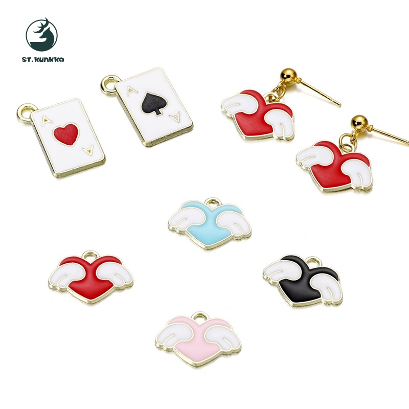 St.kunkka 10pcs Pingente Asas De Liga De Cartões De Brincadeira DIY Para Brincos Jóias Chaveiro