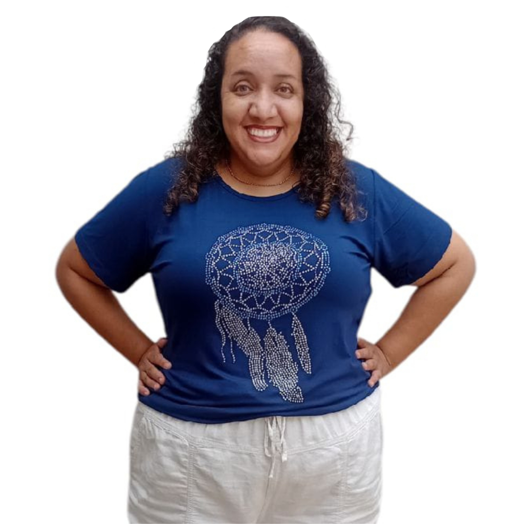 Blusa Feminina Plus Size Veste Tamanho 40 ao 64 (M ao G10) Camiseta com Pedraria Filtro Dos Sonhos