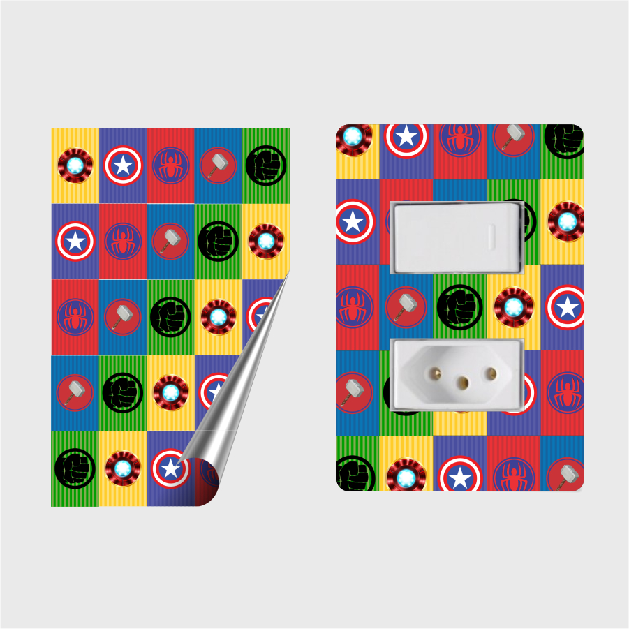 VINGADORES KIT 4 unidades  TM.007 ADESIVOS PARAESPELHO DE INTERURPTOR E TOMADA INFANTIL GEEK HEROIS