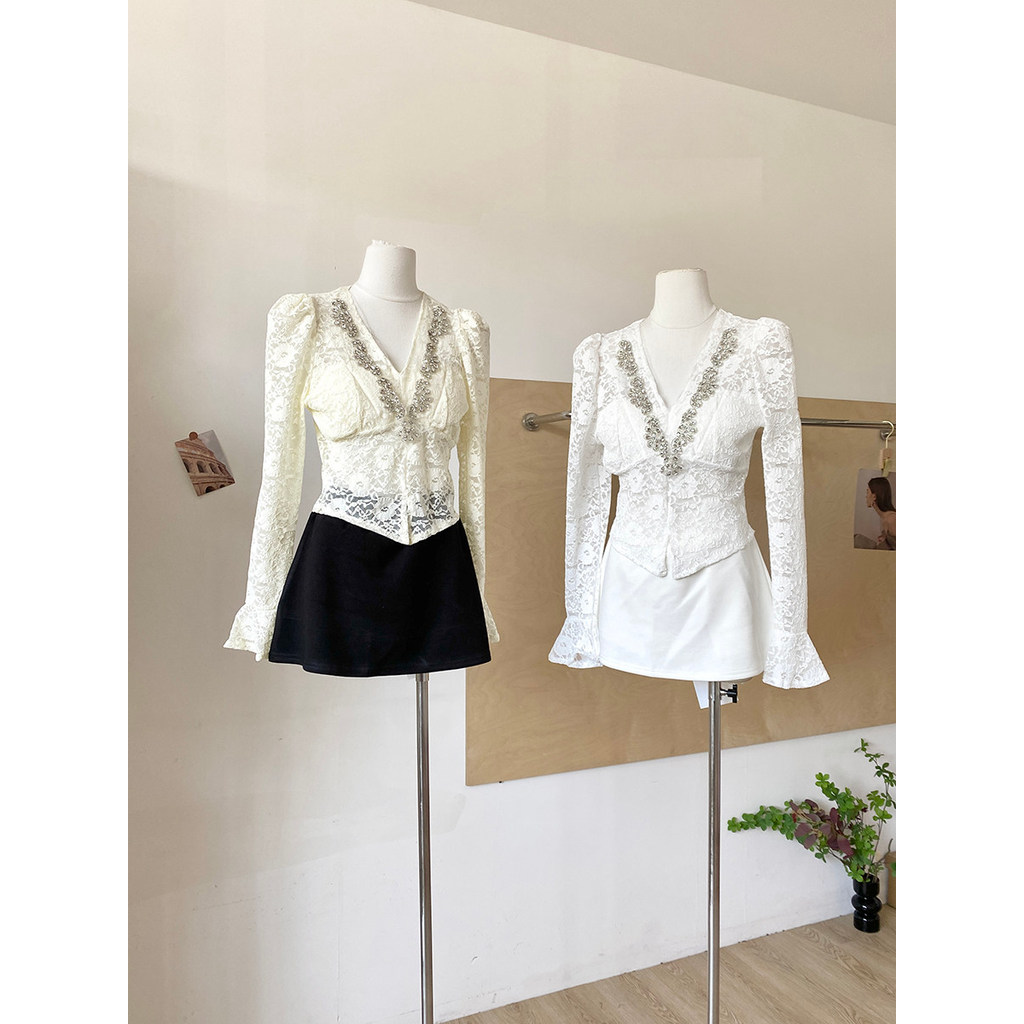 50% de desconto Oferta especial ~ Luz francesa estilo luxo nicho com decote em V camisa de renda feminina All-Match Slim