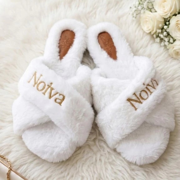 Pantufa Rasteirinha Noiva Pelúcia Premium Chinelo Bordado Dia Da Noiva Making Of