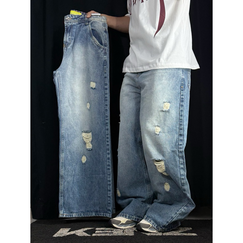 Calça Jeans Super Baggy Vintage Destroyed