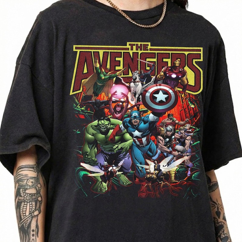 Camiseta Marvel Avengers Vintage Personagens Super - heróis Fofa Atemporal Elegante Retrô