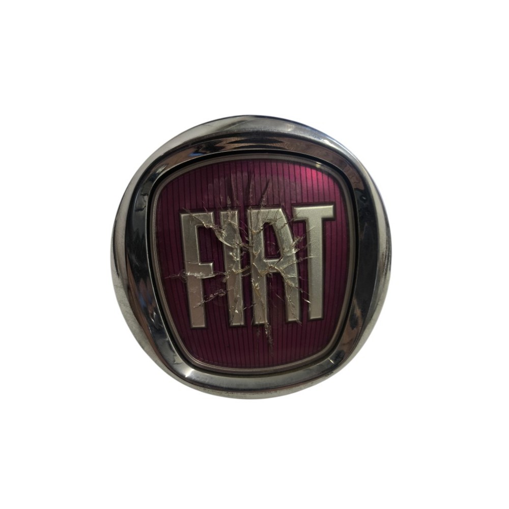 Emblema Abertura Tampa Traseira Fiat Palio Punto 2011 A 2015