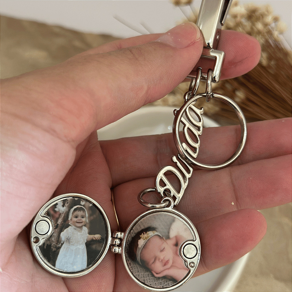 Chaveiro Padrinho e Madrinha Relicario Presente Personalizado com 2 Fotos Grátis