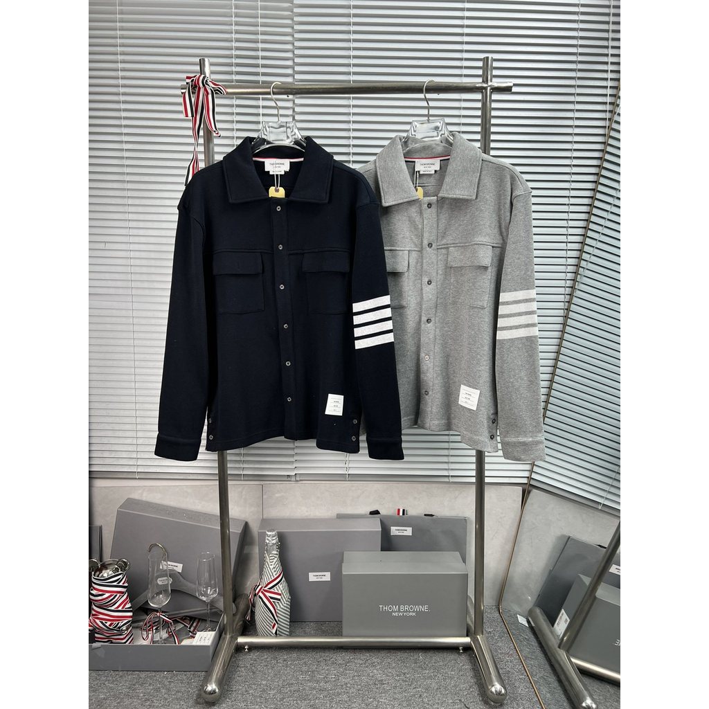 T0HR New spring and autumn collection: long-sleeved, four-stripe patterned, button-down cardigan with a collar