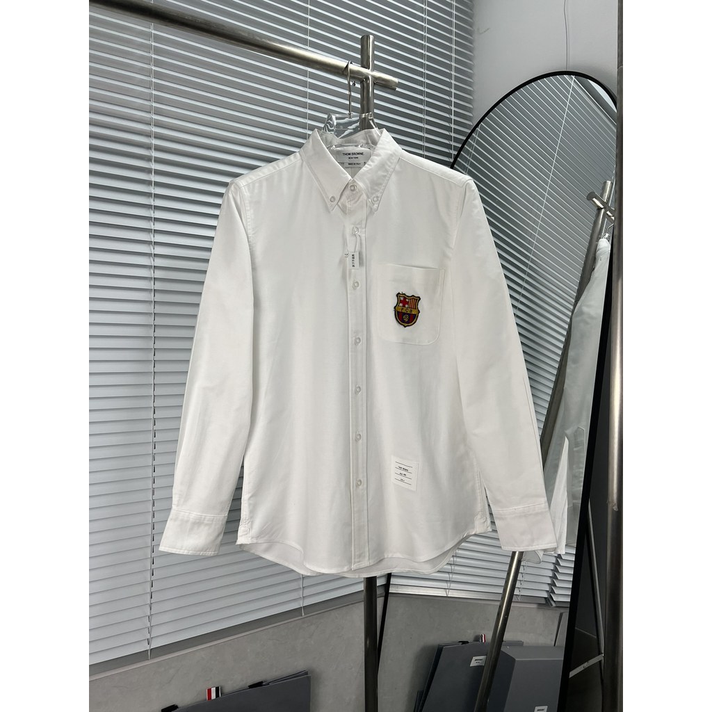 HZHD New spring and autumn collection: long-sleeved, pointed-collar shirts with embroidered badges on the chest, availab