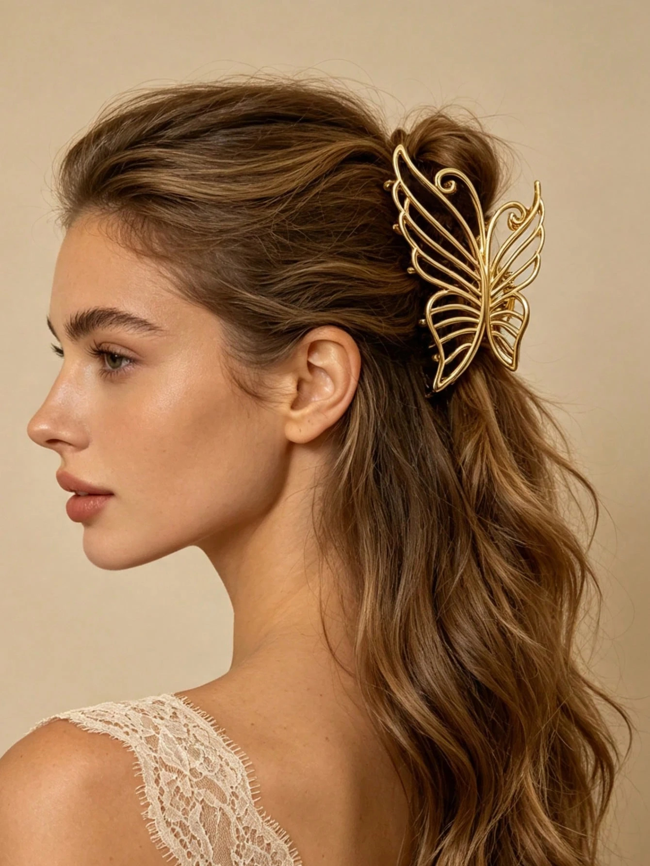 Grande Prendedor De Cabelo De Metal Com Gravata Borboleta Dourada , Garra De Tubarão Para Mulheres , Liga Galvanizada