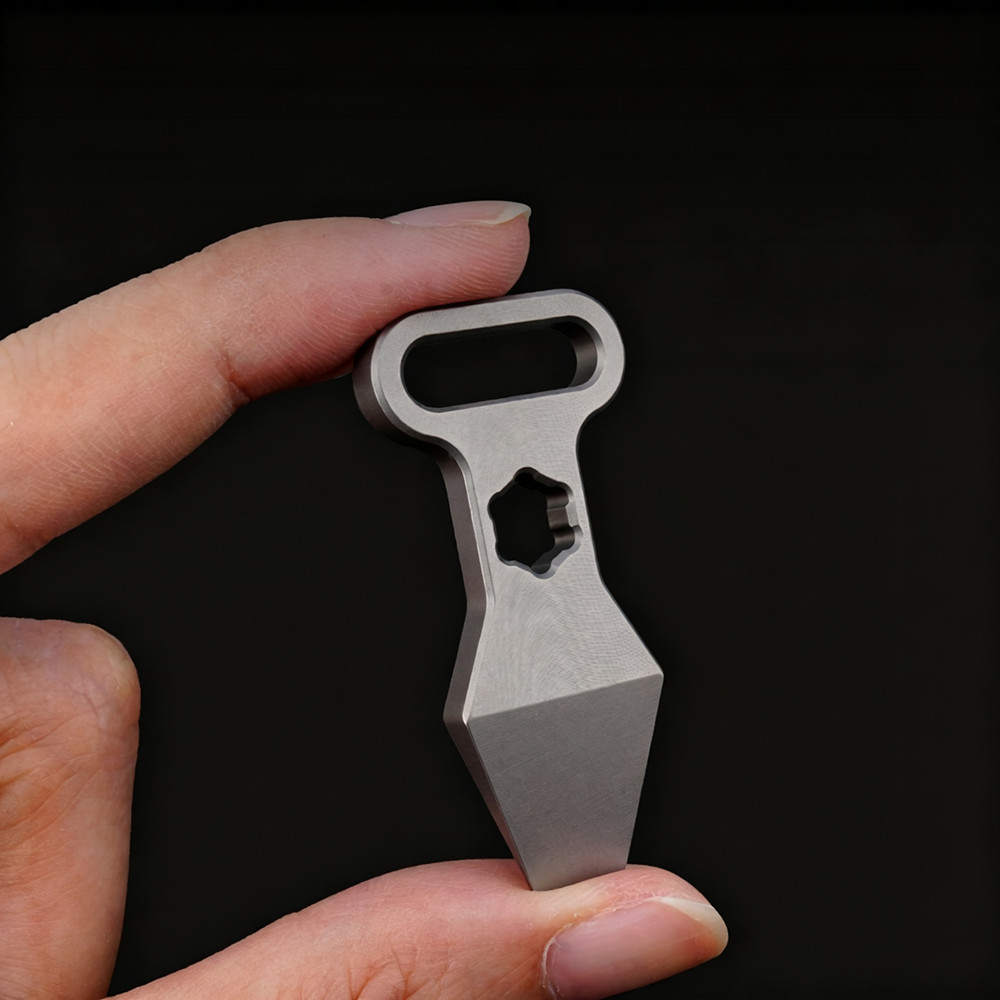 CNEDC Mini Liga De Titânio Pry Bar Chaveiro Colar Pingente EDC Pequena Ferramenta De Alívio Fidget