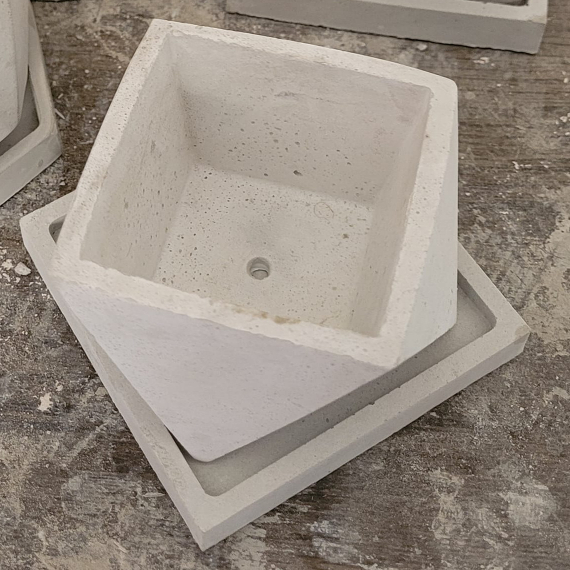 Mini Vaso Geo Square com Base MD MALEOGA