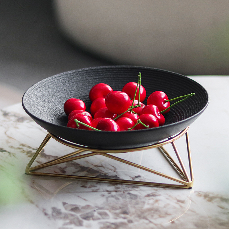 Metal triangular base round fruit tray ornament for hotel model rooms and sales offices, simple decoration for snacks an