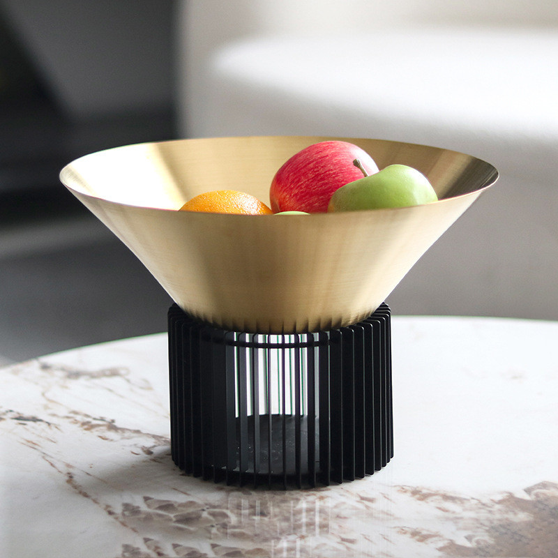 Metal grid base creative round bell-shaped fruit plate ornament for hotel and villa, snack, dried fruit, salad bowl deco