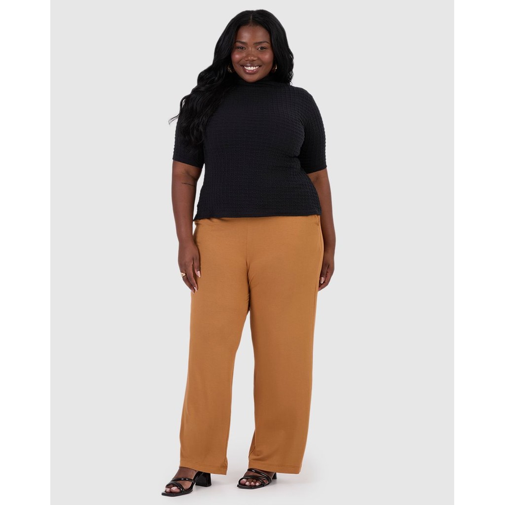 Blusa Feminina Plus Size Justa Gola Em Jacquard Texturizado