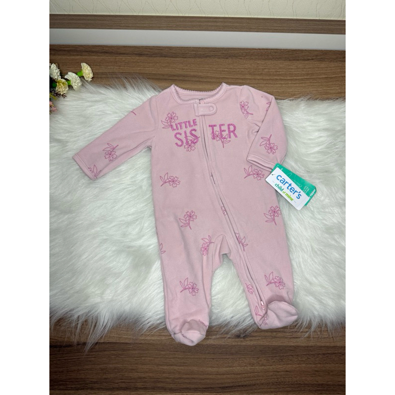 Macacão em fleece Carter’s Child of Mine- Little Sister. Tamanho 0-3 meses.