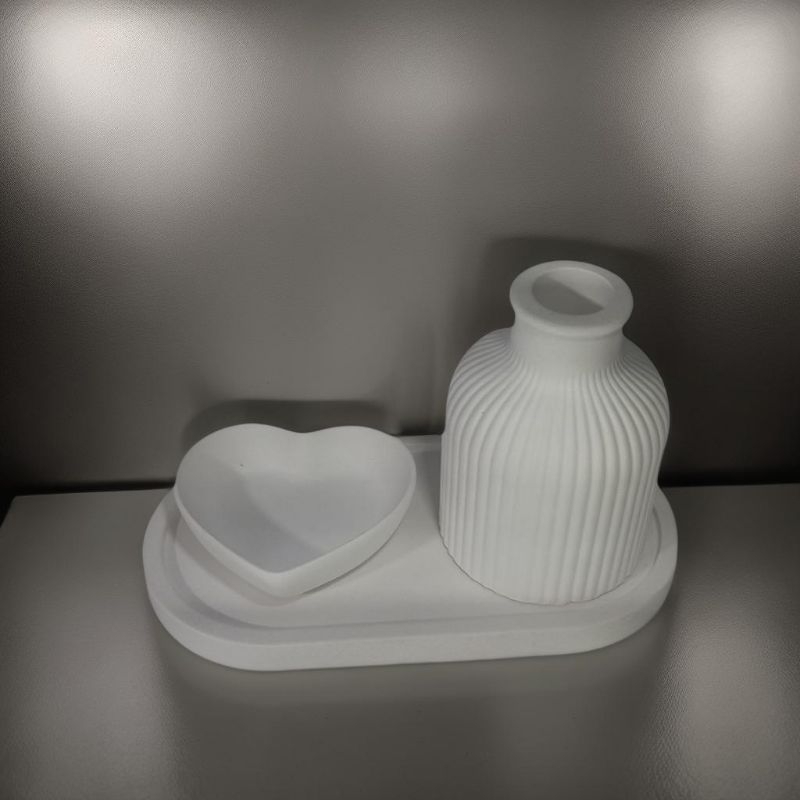 kit decoração bandeja Garrafinha pote coração gesso cru  luxo casa sala quarto