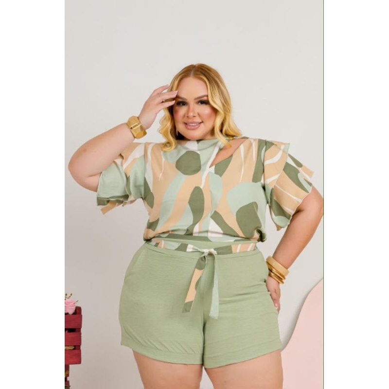 Plus Size Conjunto Feminino Crepe Duna Verde Não Amassa Shorts e Blusa Cintura Alta AJuste na Cintu Moda Casual Elegante