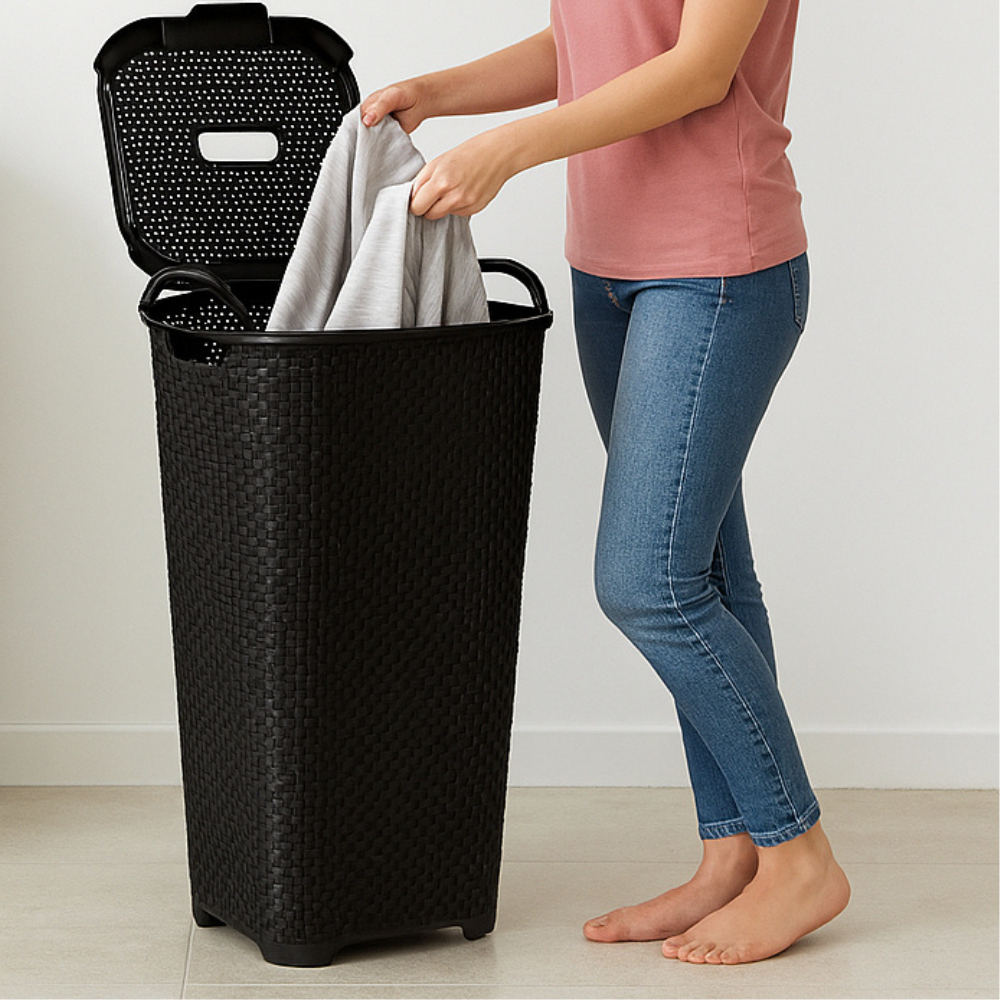 Cesto de Roupa Rattan 50L Com Tampa Basculante Preto Organizador Resistente Para Brinquedos Arqplast