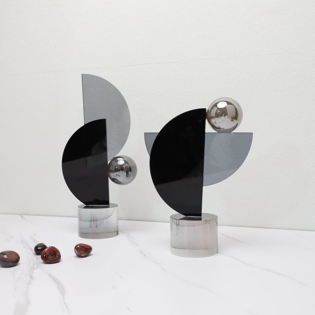 9RMT Modern minimalist, light luxury crystal geometric art pieces for living room, office display cabinets, and model ro