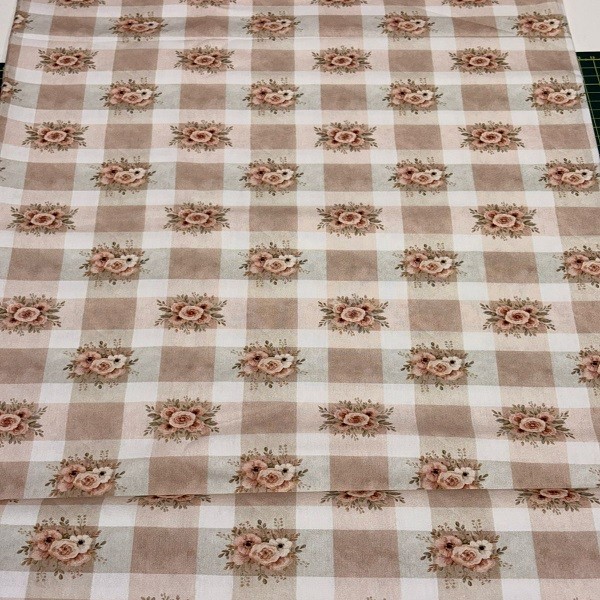 Tecido Tricoline Digital Vintage Retro Xadrez Rosa Floral