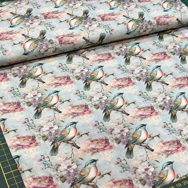 Tecido Tricoline Digital Pássaro Passarinho Azul e Rosa Floral Fundo Azul Claro Vintage