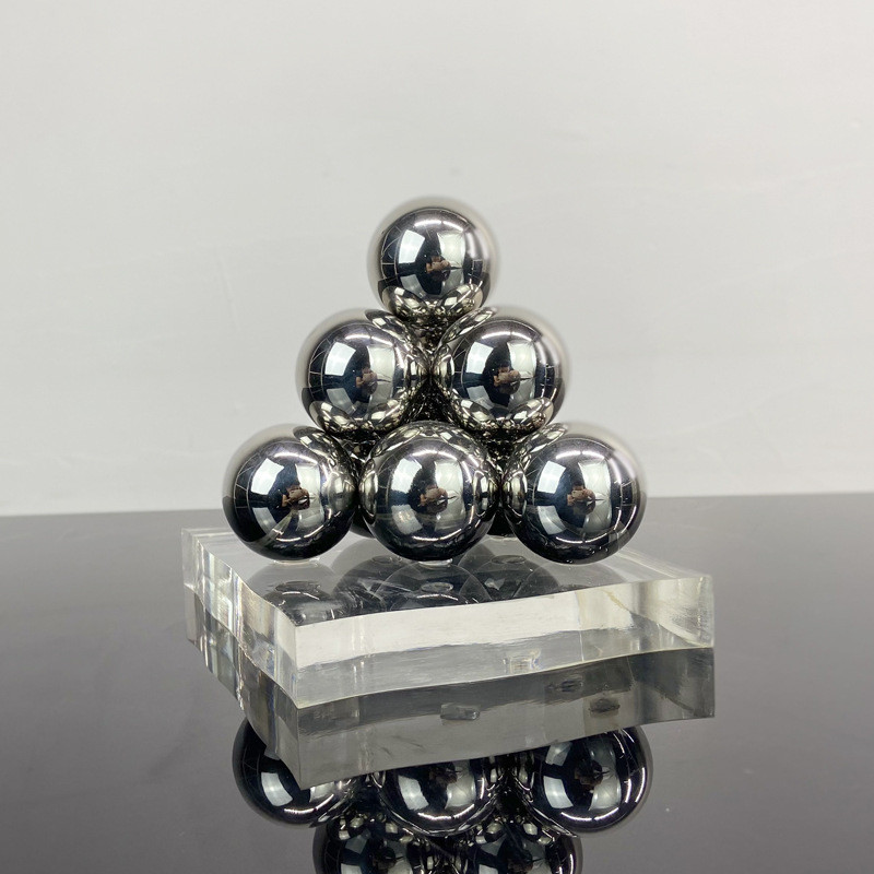 Minimalist modern geometric ball triangle ornament for model homes, study rooms, and sales offices, pyramid creative cra