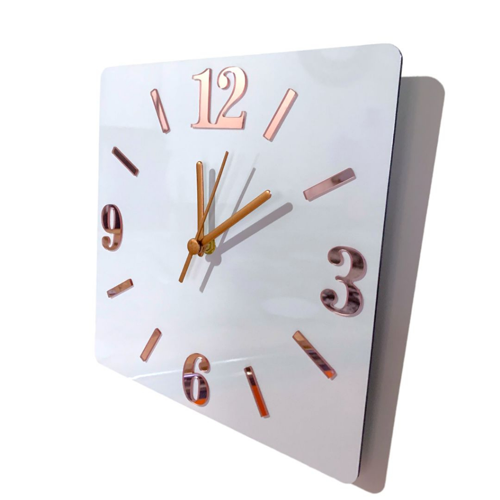 RELÓGIO DE PAREDE QUADRADO BRANCO 25 cm (Silencioso) - NUMEROS CARDINAIS ROSÊ.