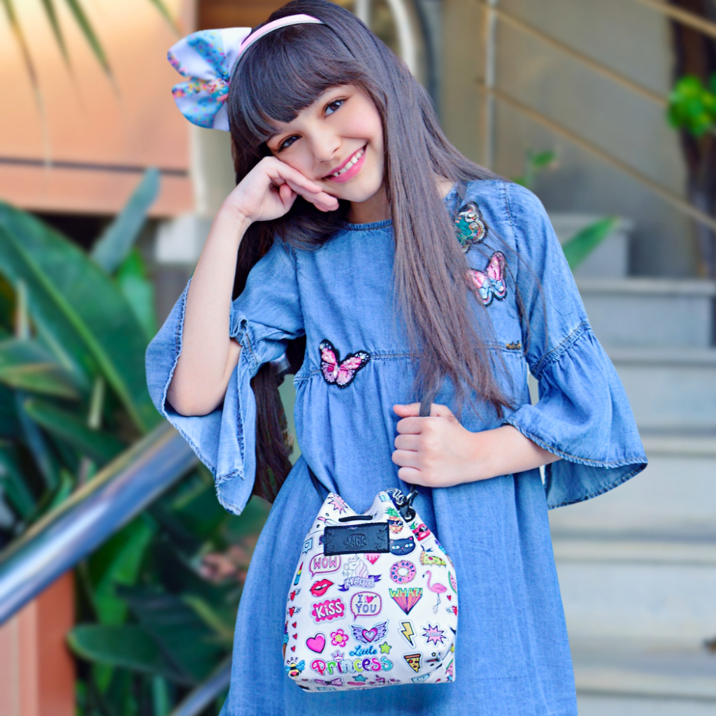 Bolsa Infantil Menina Criança Stickers Emoji Adesivos Estampa Bolsinha Infantil Magicc Bolsas MI-078