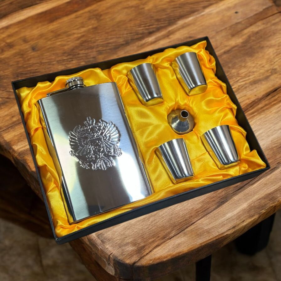 Cantil Para Drinks Whisky Inox 9 oz 270ml Com 4 Copos E Funil Inox de Bolso para Presente