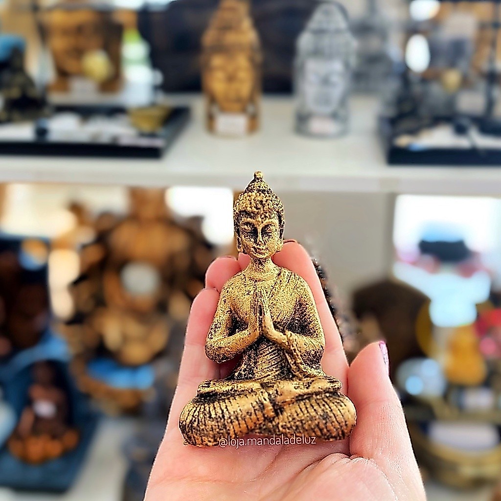 Estátua de Mini Buda Hindu Resina Dourado Budha Miniatura Pequeno Meditando 8,5cm