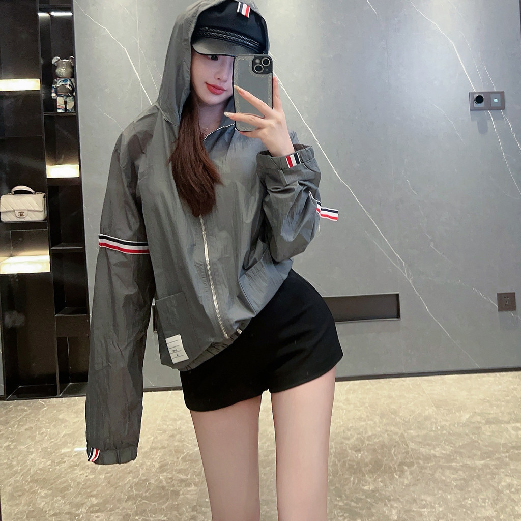 ERCU New summer collection: women's lightweight, breathable, and loose-fitting sun-protective cardigan with double-sleev