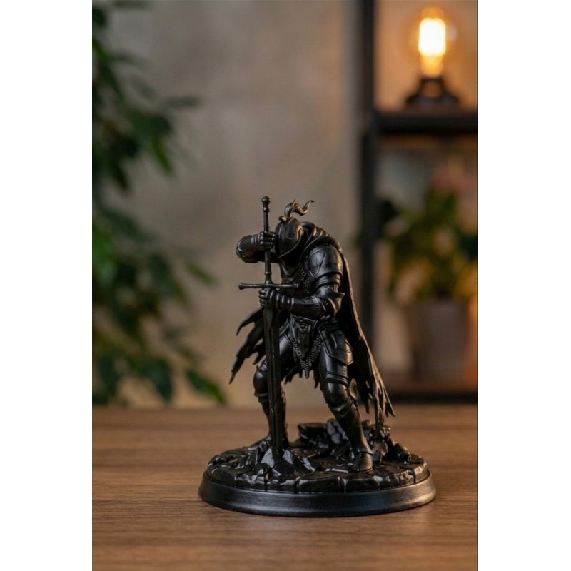 Miniatura Cavaleiro Guerreiro Medieval Dark Souls Style  - Acabamento Preto Luxo