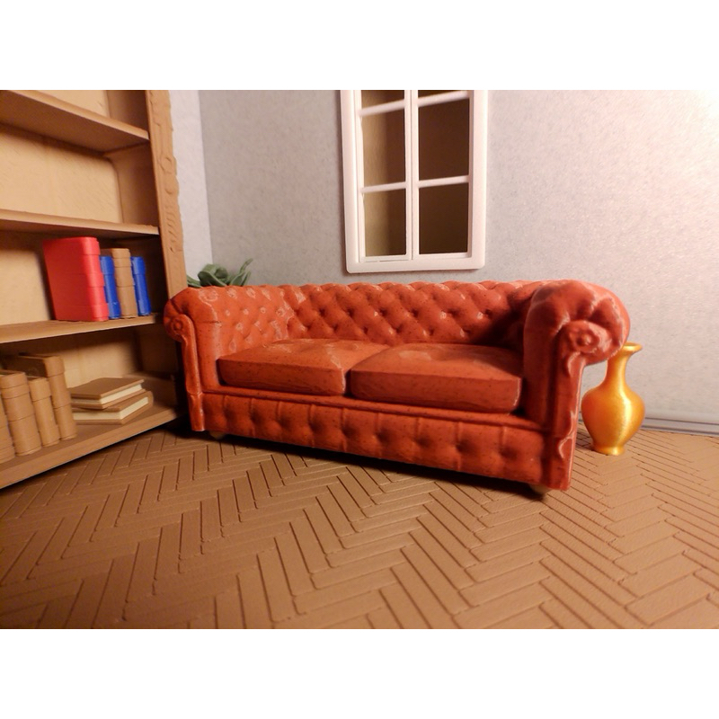Miniatura Sofá Chesterfield escala 1:18, 1:12 ou 1:6 para casa de boneca ou maquete