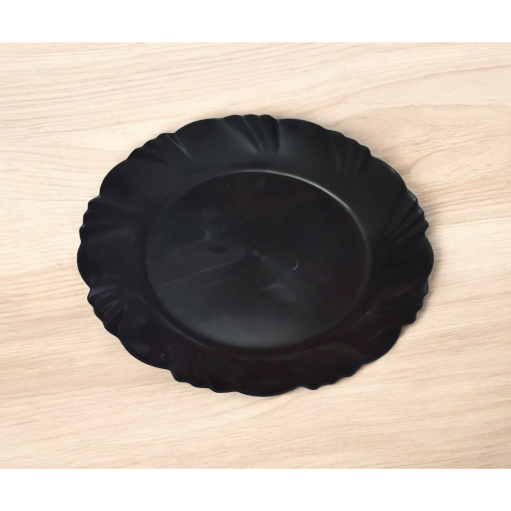 100 Prato de Sobremesa Preto Plástico 17 cm Ideal para Lanches e Festas