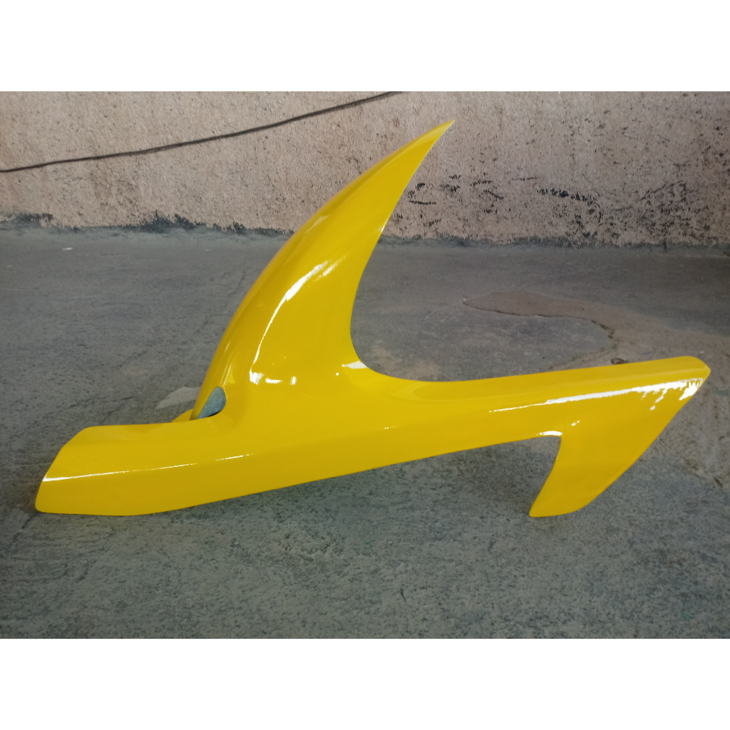 Paralama traseiro CG 150,160 Amarelo fibra de vidro