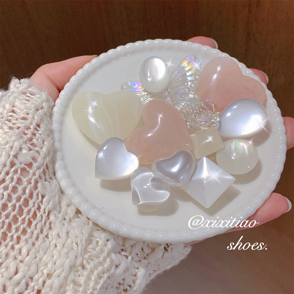 Doce bonito buraco sapato acessórios feminino verão influenciador menina coração cristal strass sapato fivela decoração