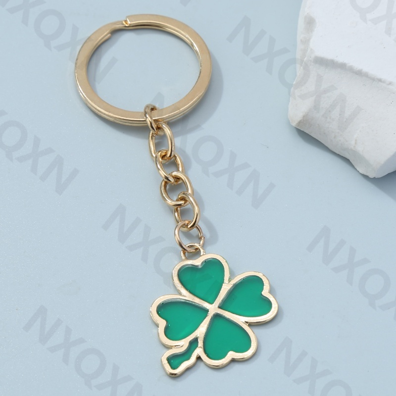 Clássico Chaveiro De Quatro Folhas De Trevo Duas Cores Esmalte Lucky Keychain Symbolize Luck Key Ring For Women Homens Boa Amizade Presente