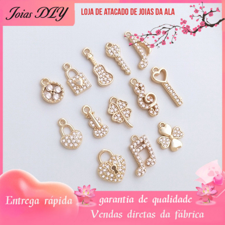 Retenção de cor 14K banhado a ouro Micro-incrustado zircão trevo de quatro folhas nota violino chave pingente em forma d