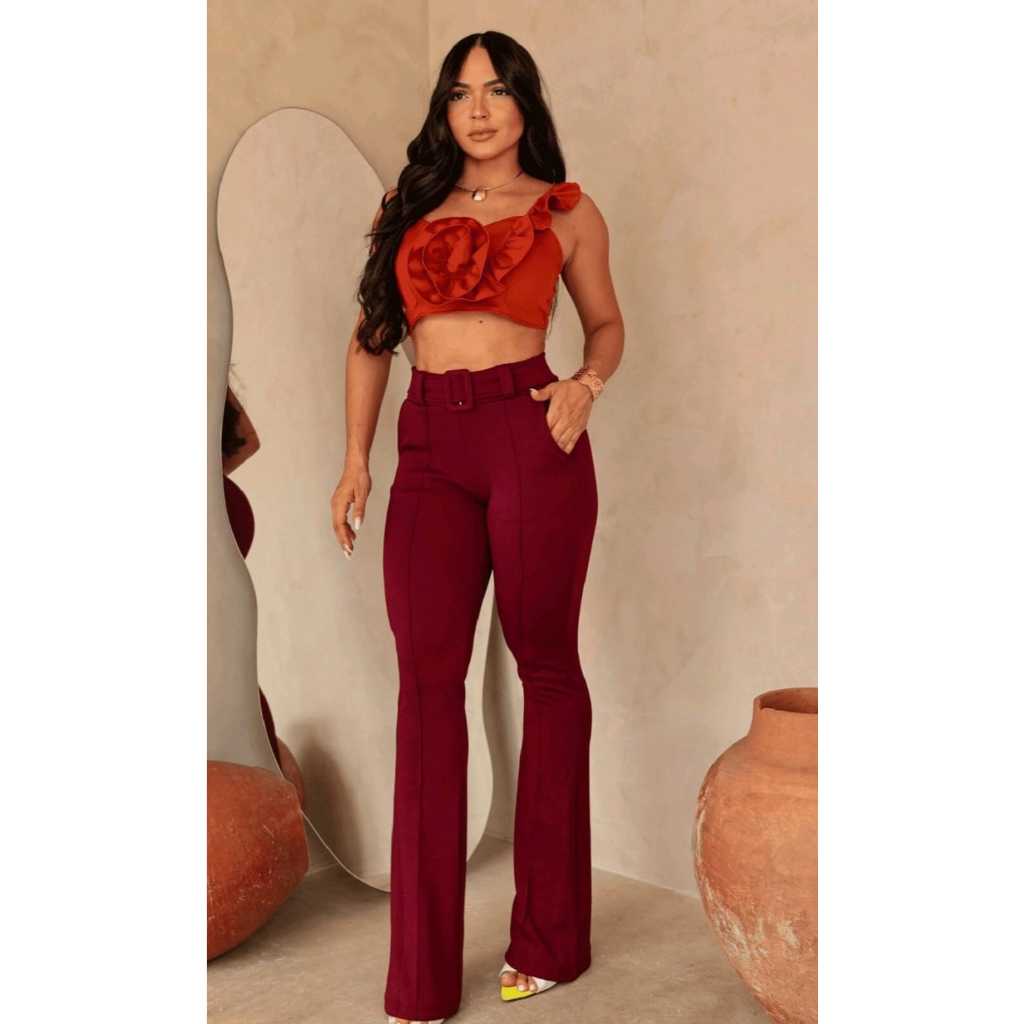 Calça Feminina Flare Cintura Alta Social Boca de Sino com Bolso e Cinto