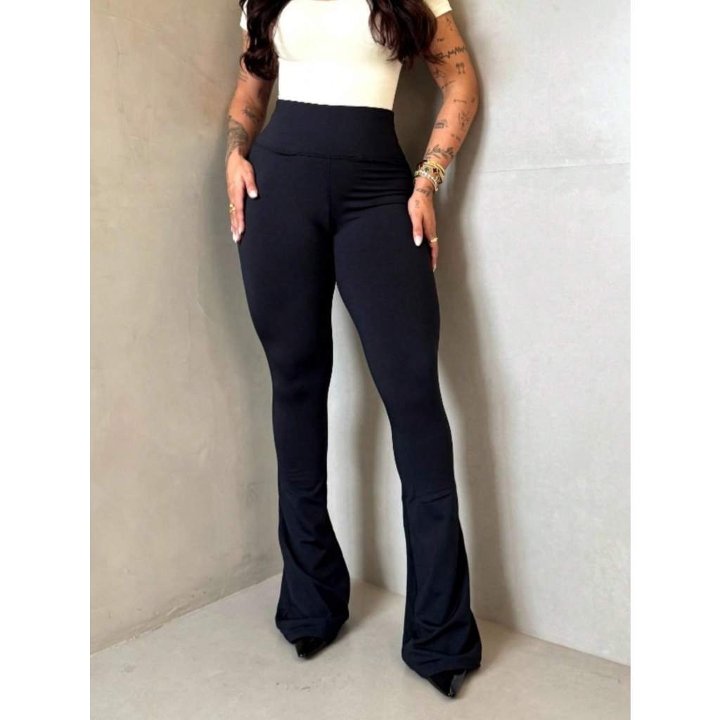 Calça Feminina Preta Boca De Sino Flare Suplex Preta Cintura Alta Bolso Roupa Moda Tendencia Casual Outono Inverno