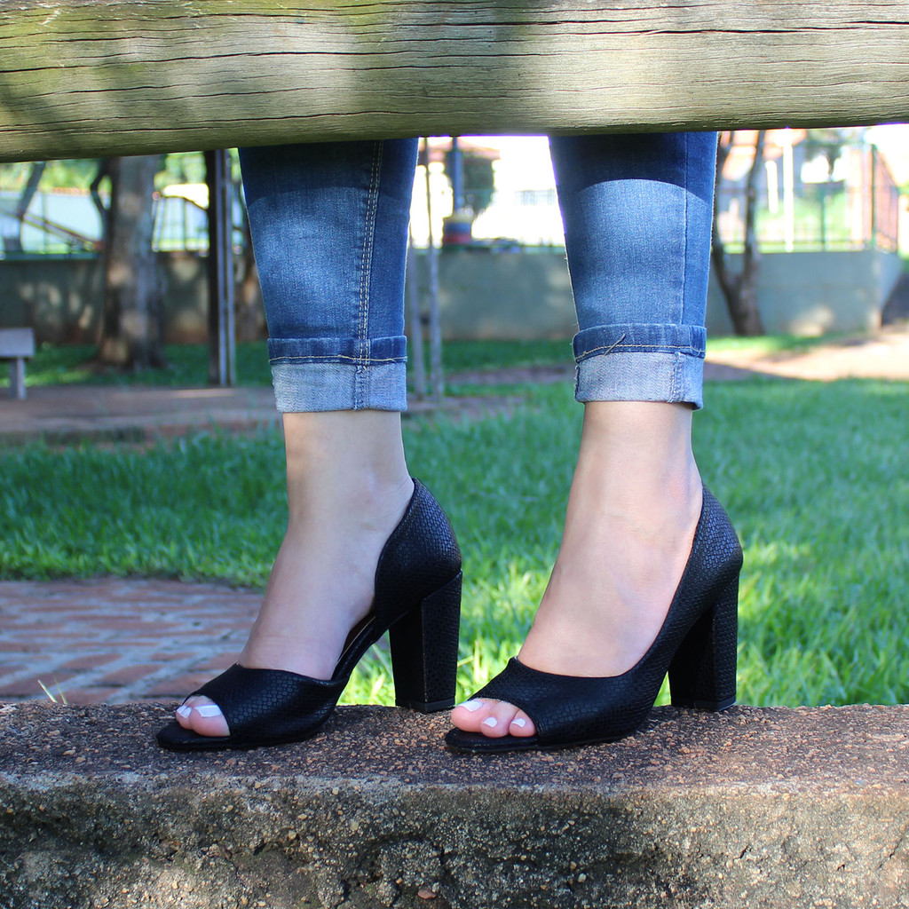 Peep Toe Dravanna Salto Alto Bloco Croco Preto