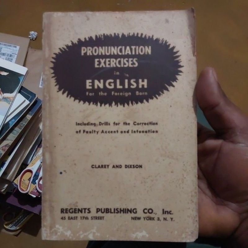 Livro - Pronunciation Exercises in English - Clarey and Dixson