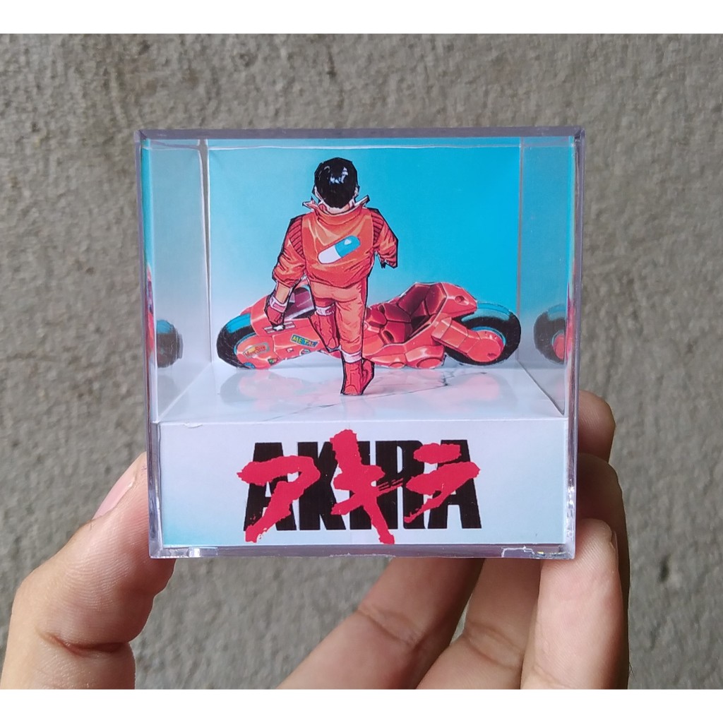 Mini Cubo diorama AKIRA (arte do anime clássico)