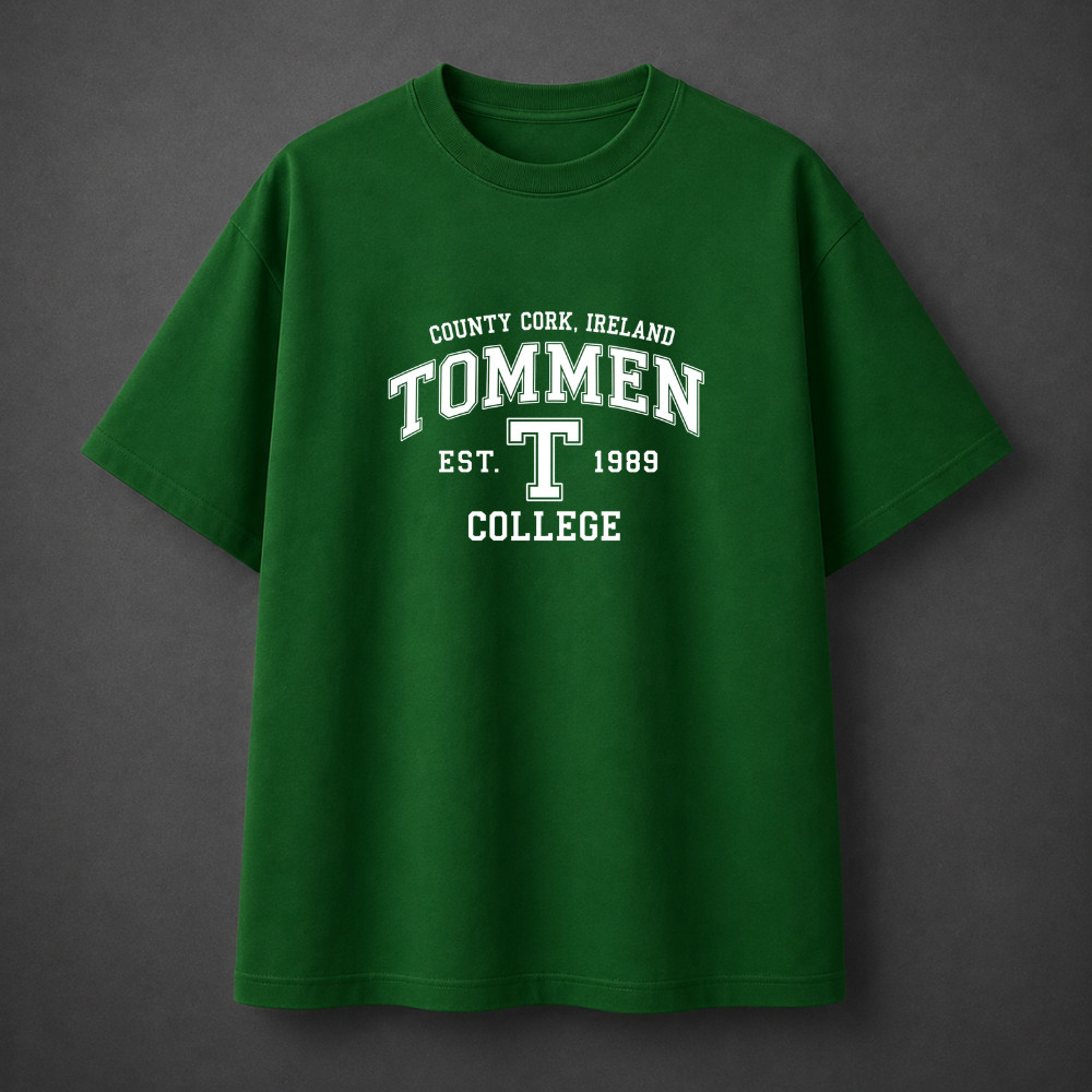 Camiseta Boys of Tommen Logo College Kavanagh 13 Lynch 6 Binding 13 BookTok Premium Algodao